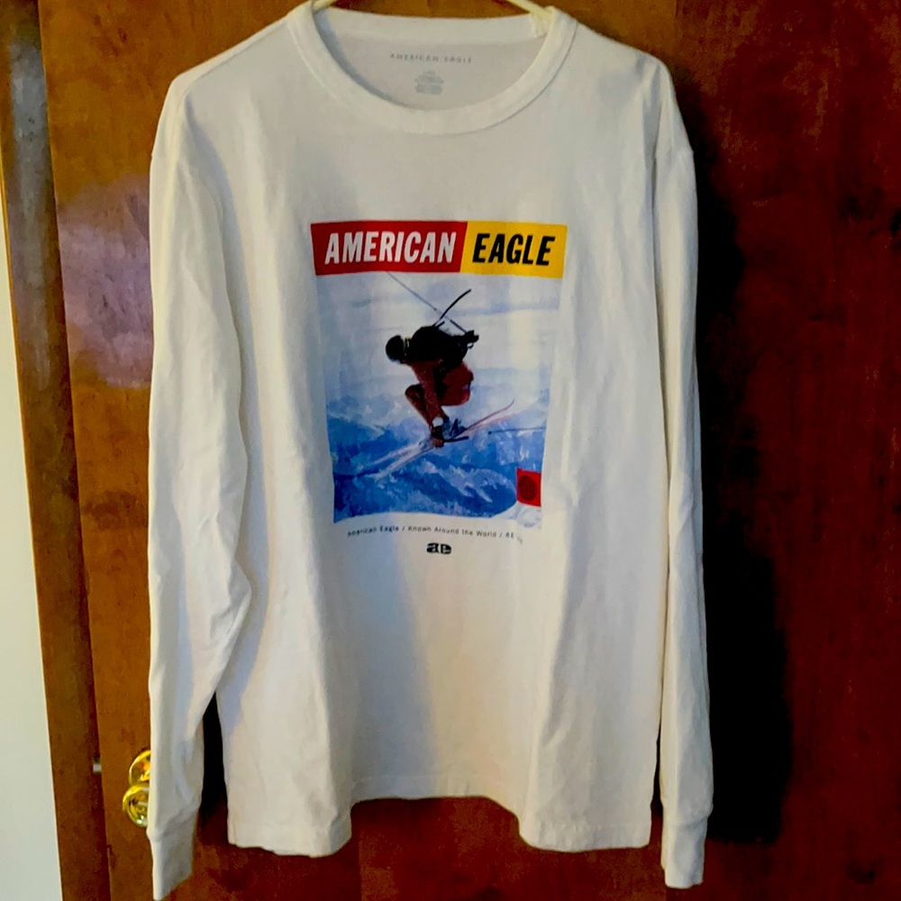 American Eagles graphic tee. Size Large